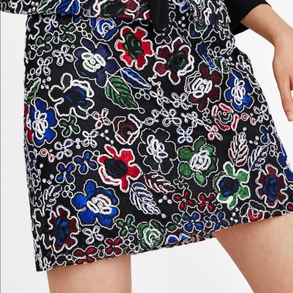 Zara Dresses & Skirts - Zara Black White Embroidered Floral Lace Skirt NWT